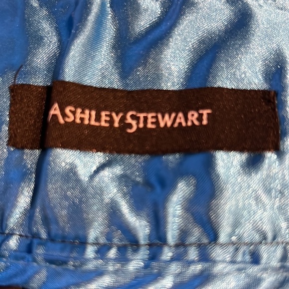 Ashley Stewart Crop Sheen Fabric Pants Size 16 - Picture 8 of 9